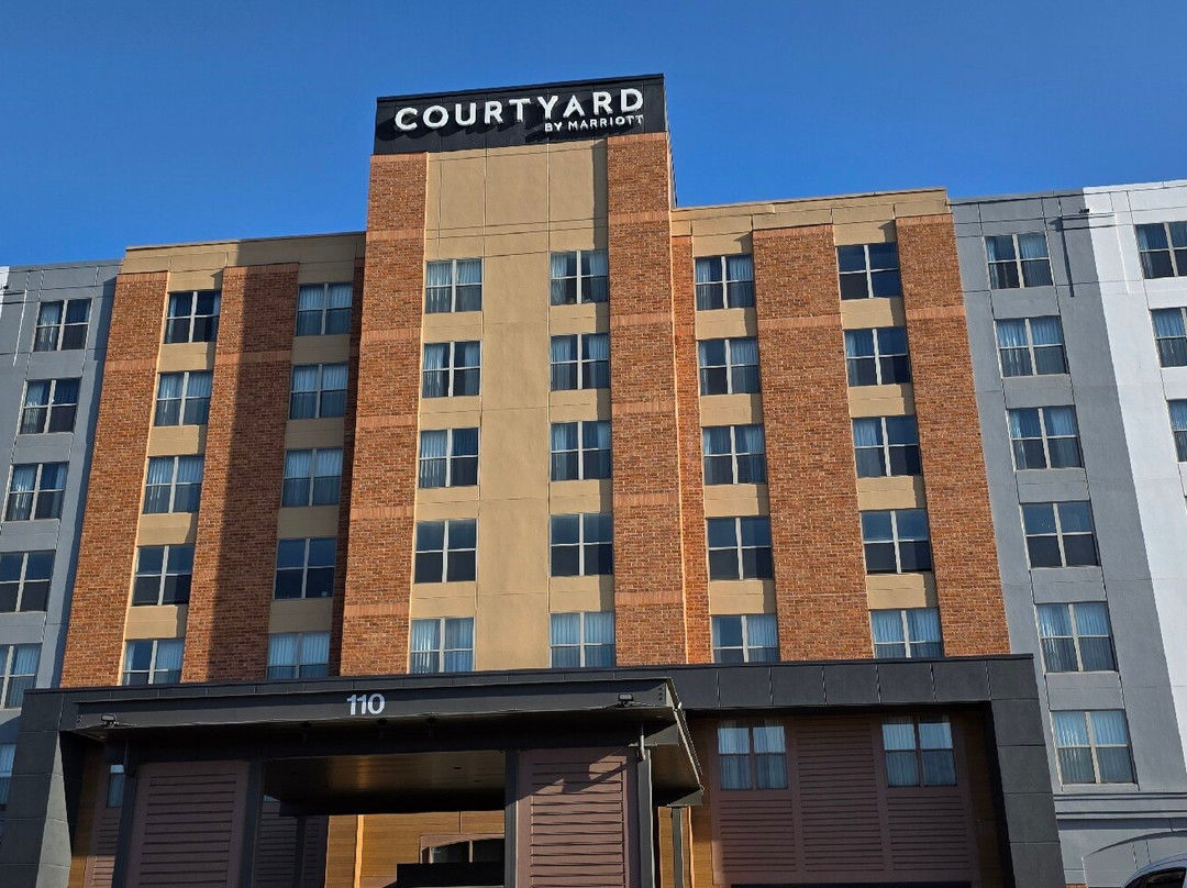 Courtyard by Marriott Pueblo Downtown主图