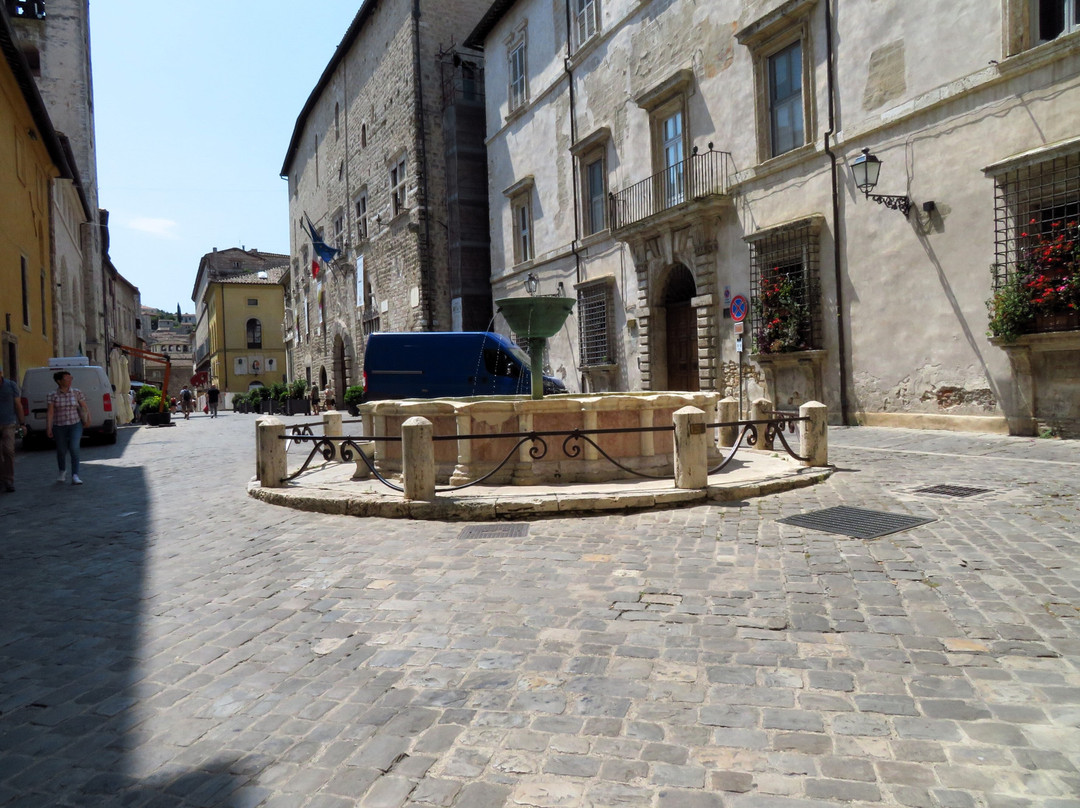 Piazza dei Priori-Narni必去景点