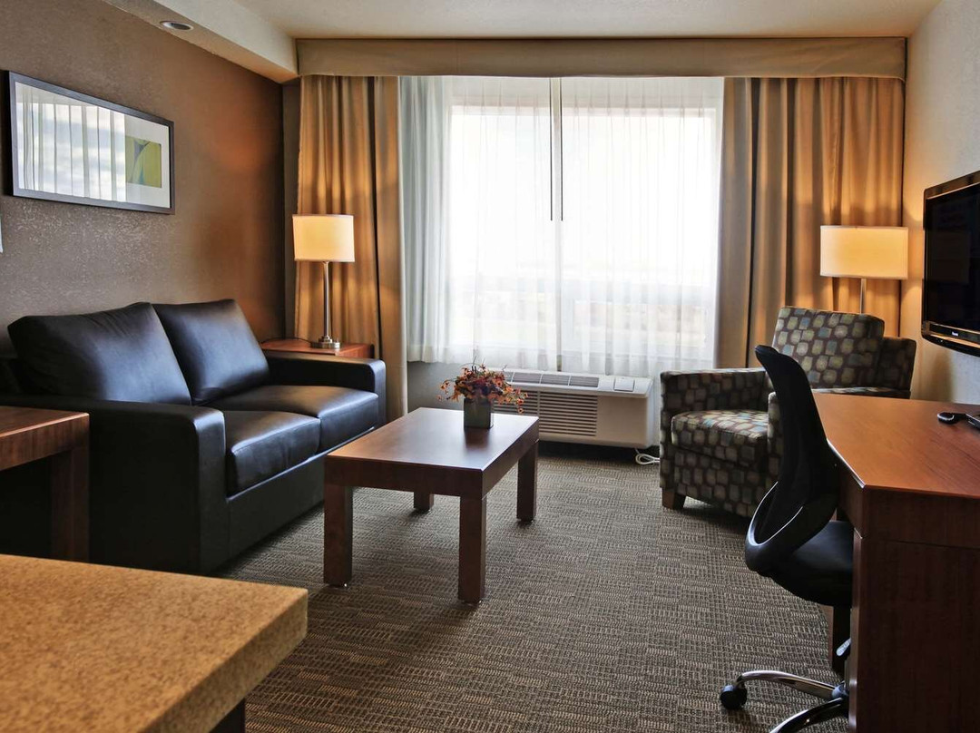 HomeSuites Regina East by d3h Hotels