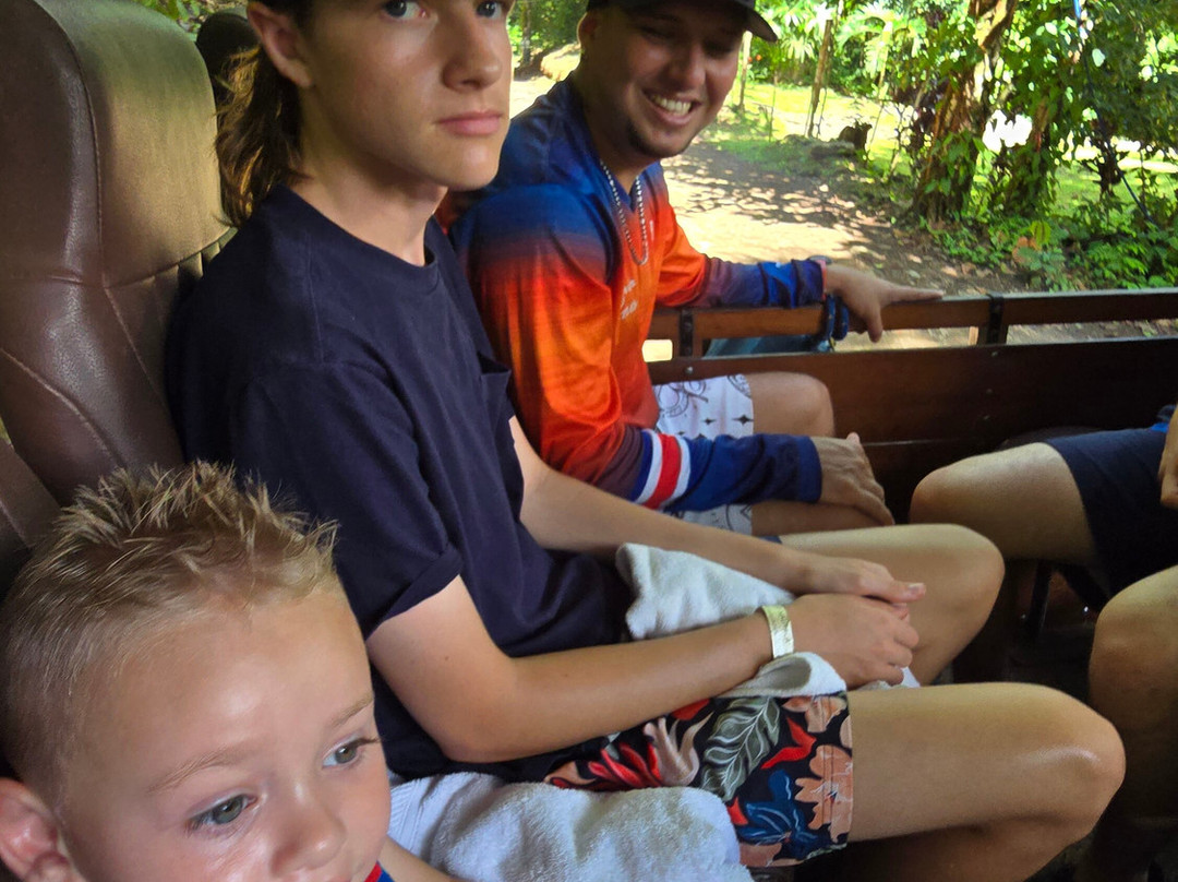 Tropical Waterfalls Tour-哥斯达黎加安东尼奥国家公园必去景点