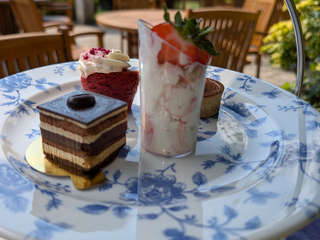 New Hall Hotel Spa-萨顿科尔菲尔德必去景点