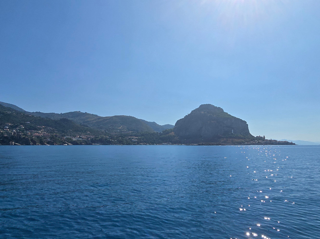 Marina Service Cefalu-切法卢必去景点