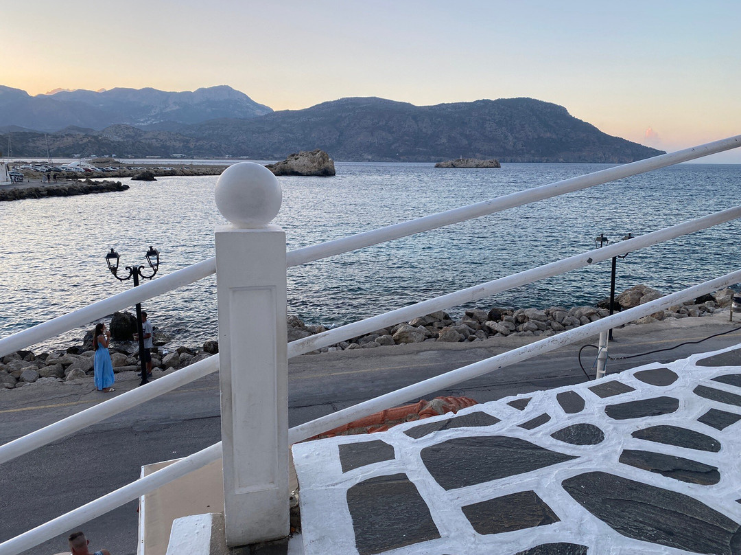 Anói Bar-Karpathos Town (Pigadia)必去景点