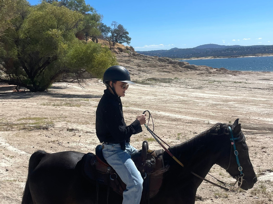 Boarding on the Lake-Granite Bay必去景点