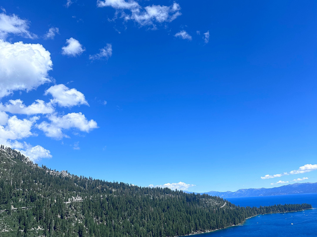 Meeks Bay Resort主图