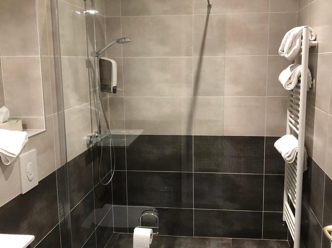 克罗伊维努师酒店主图