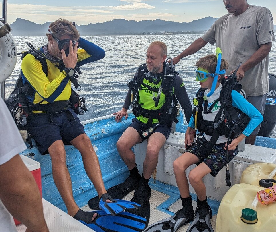 Dressel Divers Puerto Vallarta-蓬塔米塔必去景点