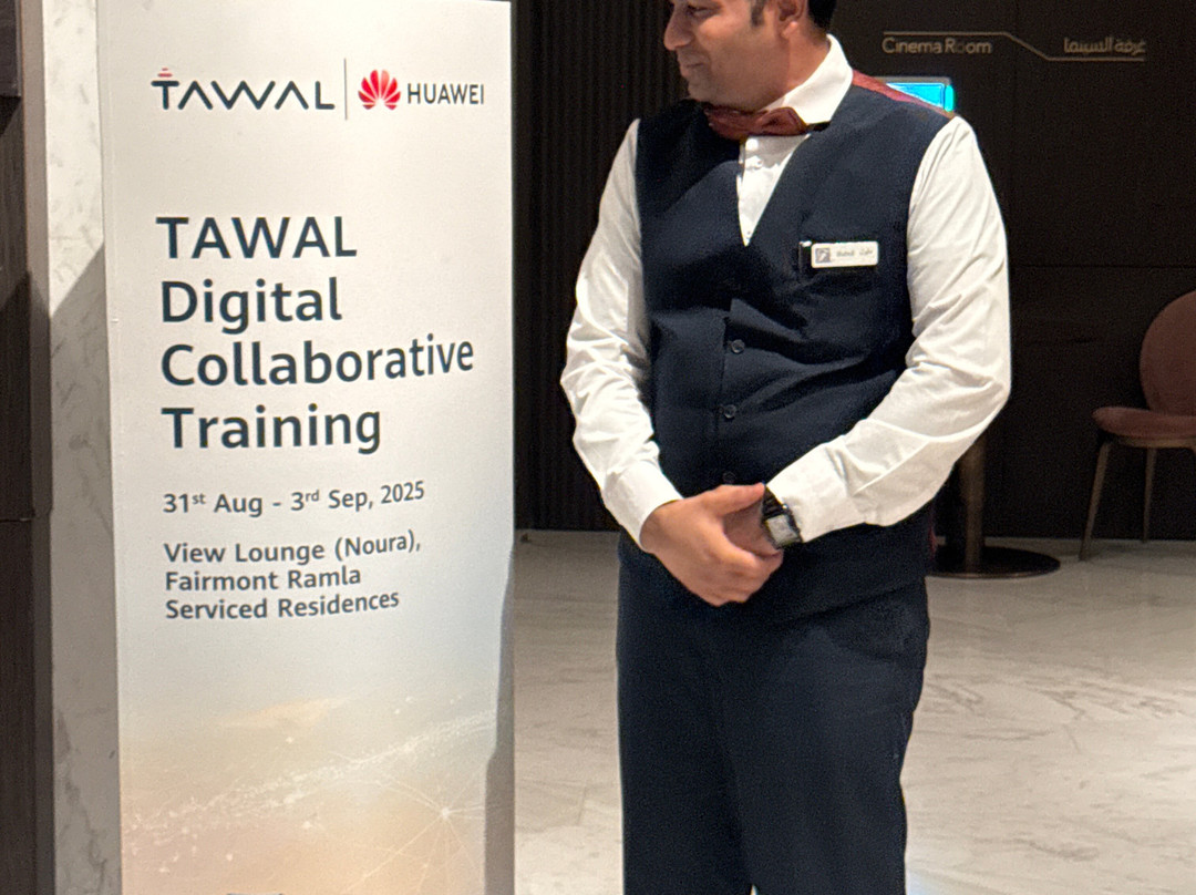 拉姆拉费尔蒙服务公寓酒店主图