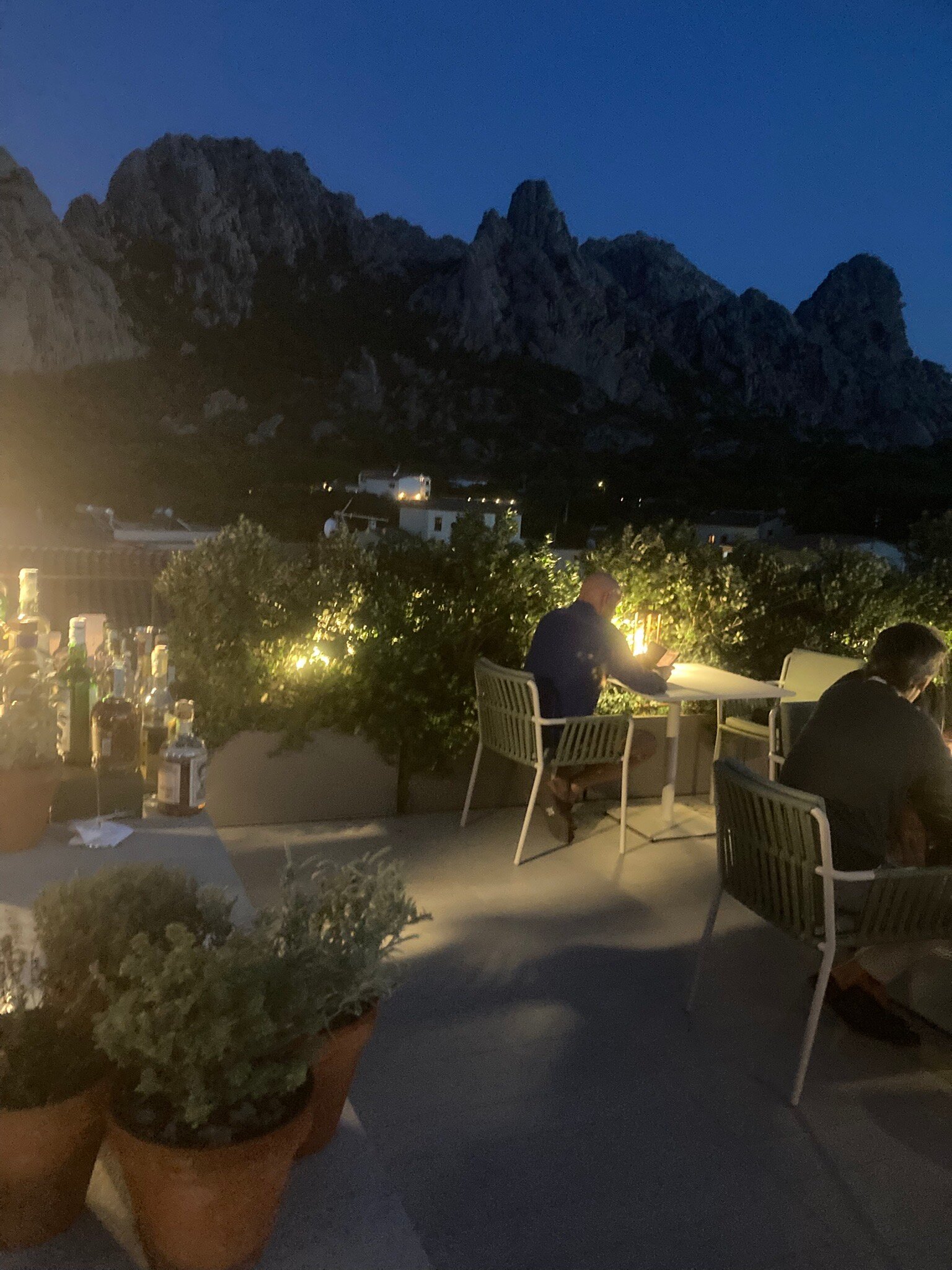 La Suera San Pantaleo-官方