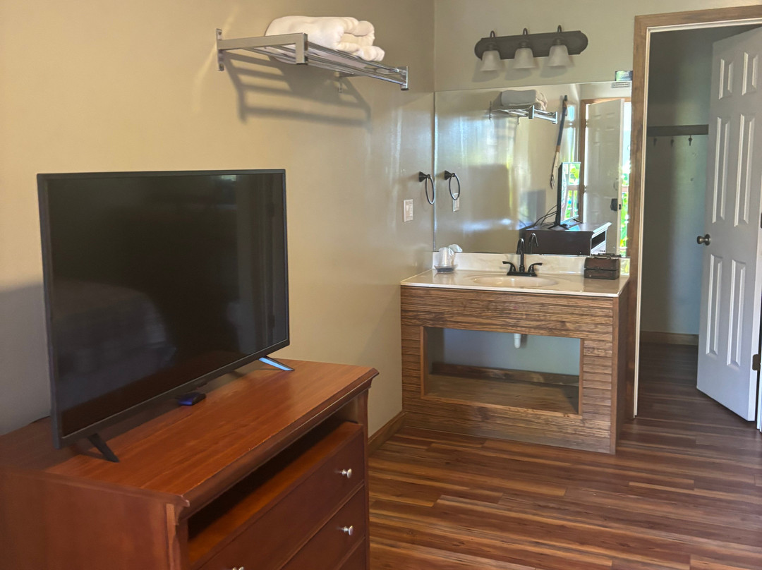 Timber Pointe Resort主图