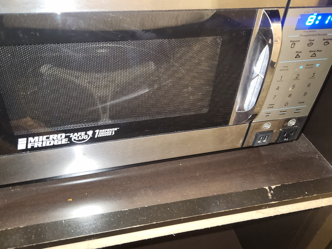 La Quinta Inn & Suites by Wyndham Detroit Utica主图