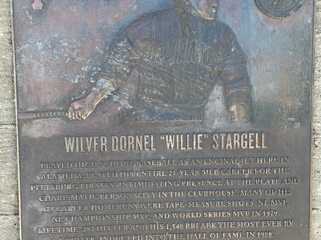 Wilver "willie" Stargell Baseball Monument-阿拉米达必去景点