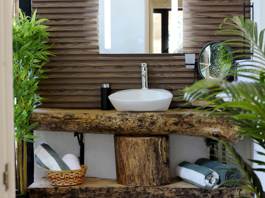 Los Laureles Hotel Y Centro De Convenciones主图