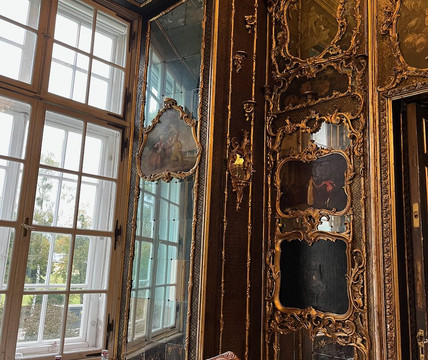 莱奥帕尔茨克龙城堡酒店主图