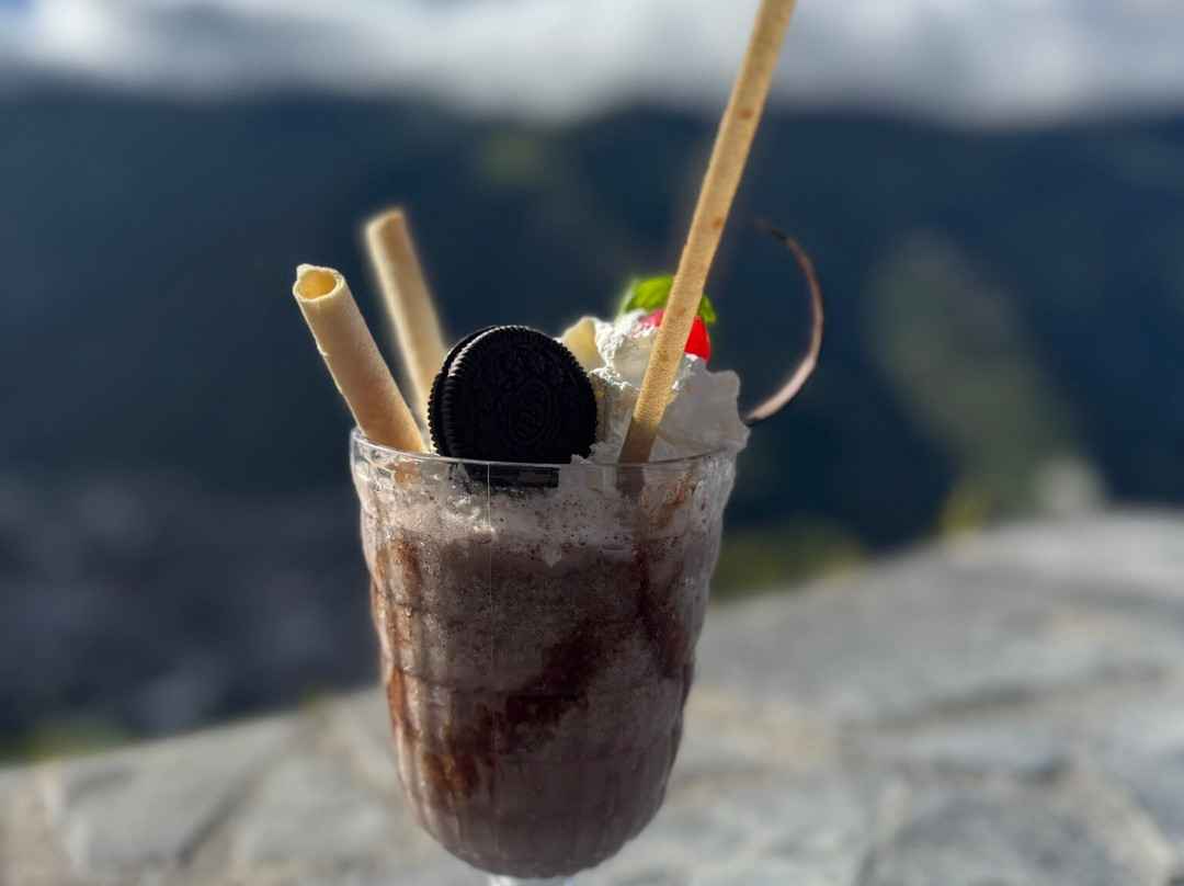 露娜火山探险水疗中心主图