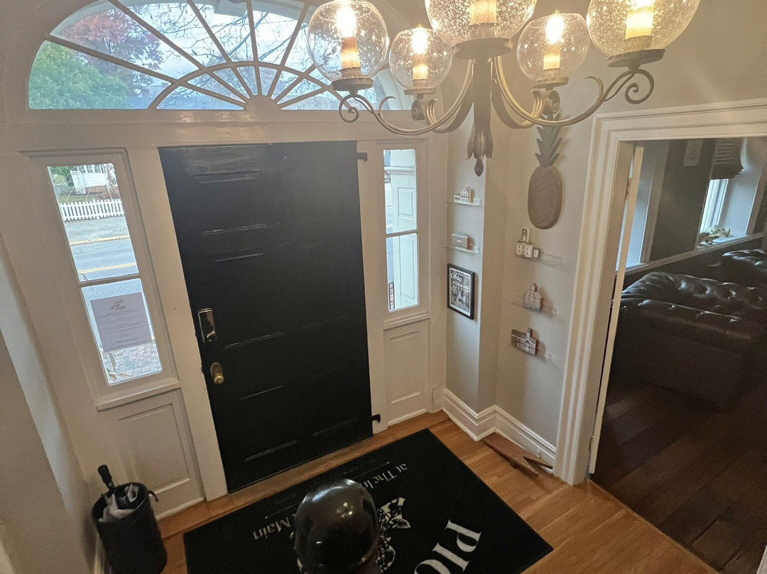 The Inns at 8th & Main主图