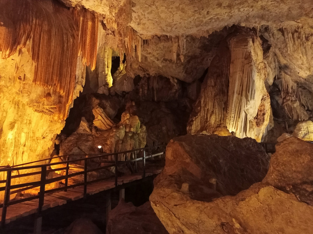 Diamond Cave Tham Phra Nang Nai-奥南必去景点