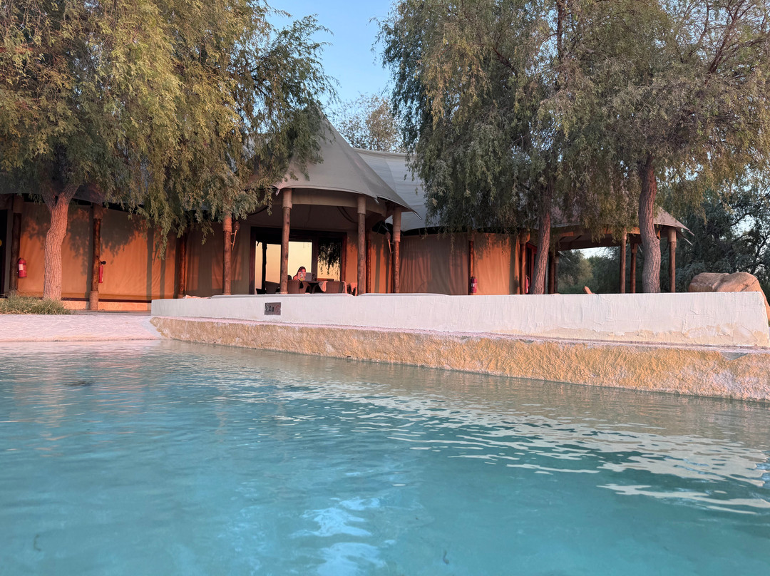 特拉度假酒店主图