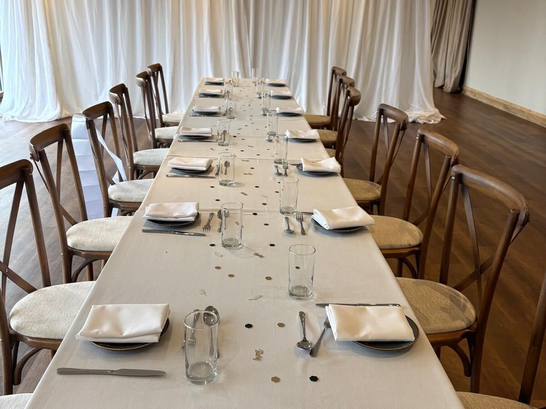 The Fleece Countryside Inn主图