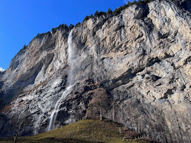Staubbach Waterfall-劳特布龙嫩必去景点