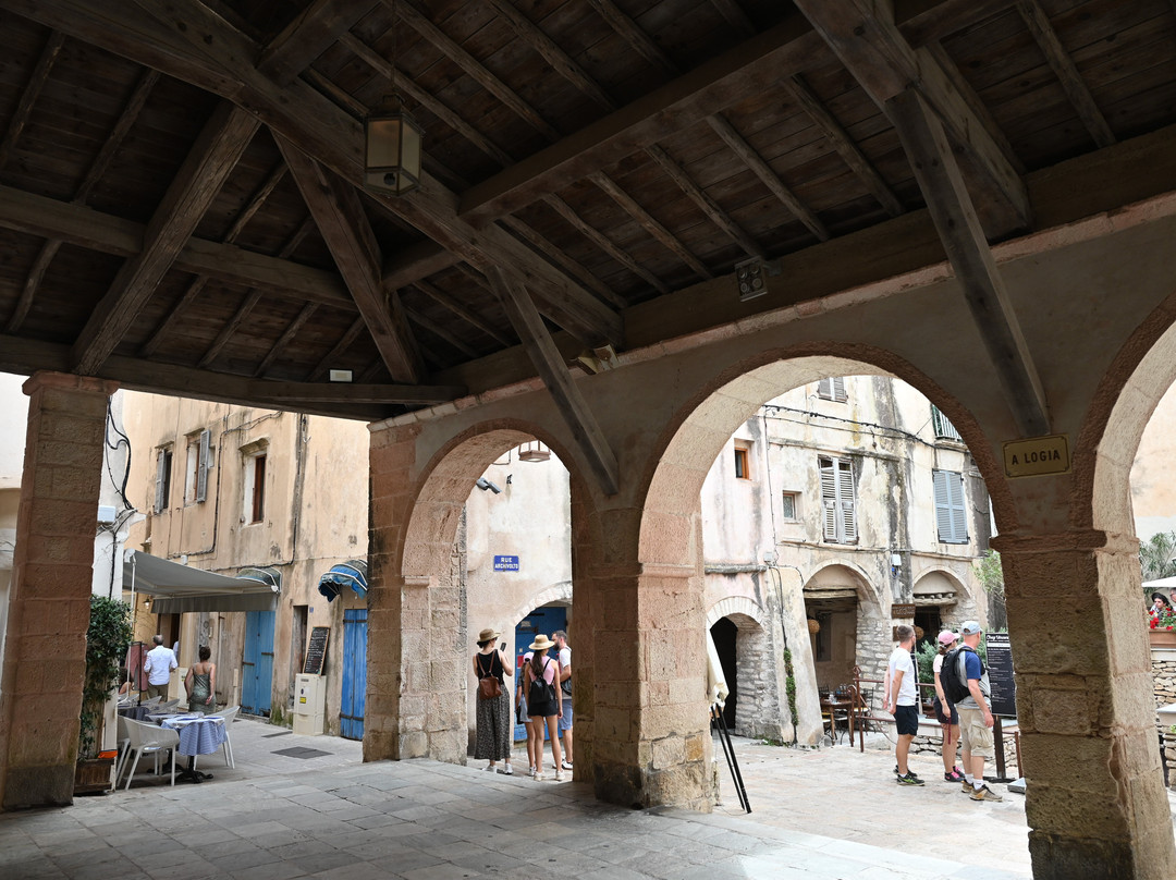 Eglise Sainte Marie Majeure-博尼法乔必去景点