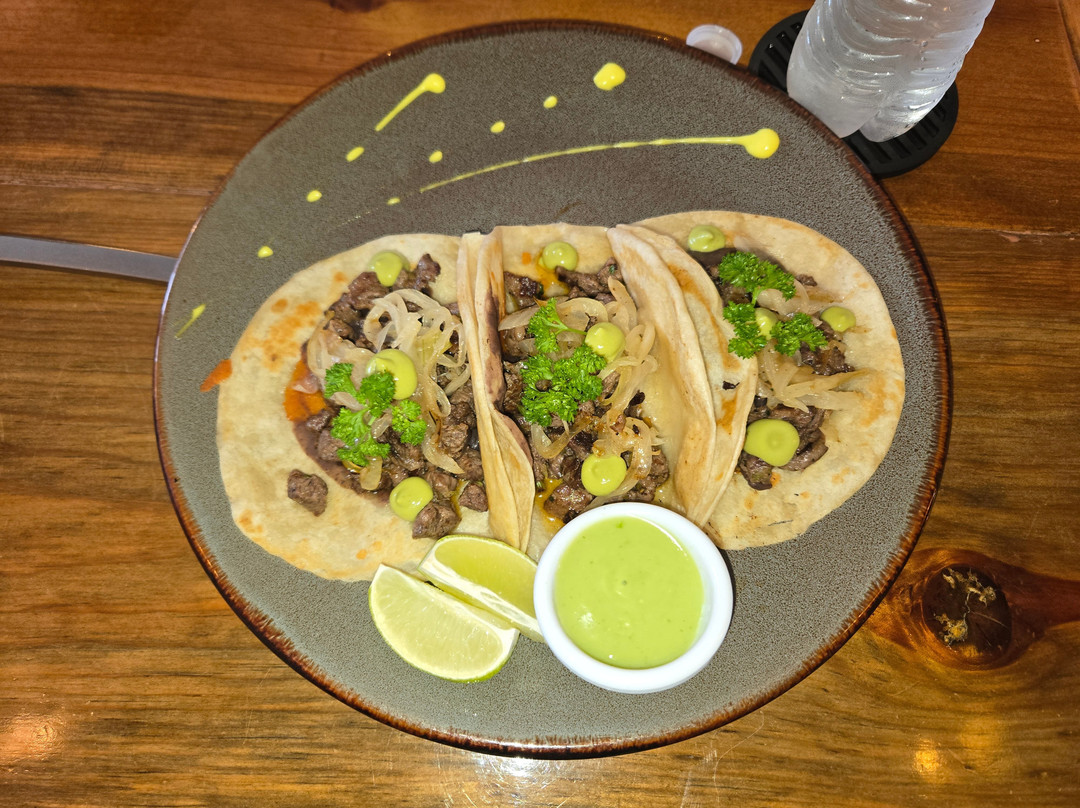 Rusticco Restaurante & Bar