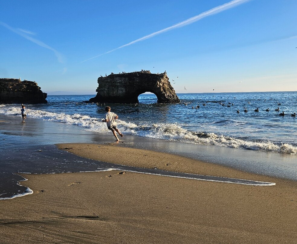 天然桥州立海滩-圣克鲁斯必去景点