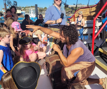 Florida Pirate Cruise-迈尔斯堡海滩必去景点