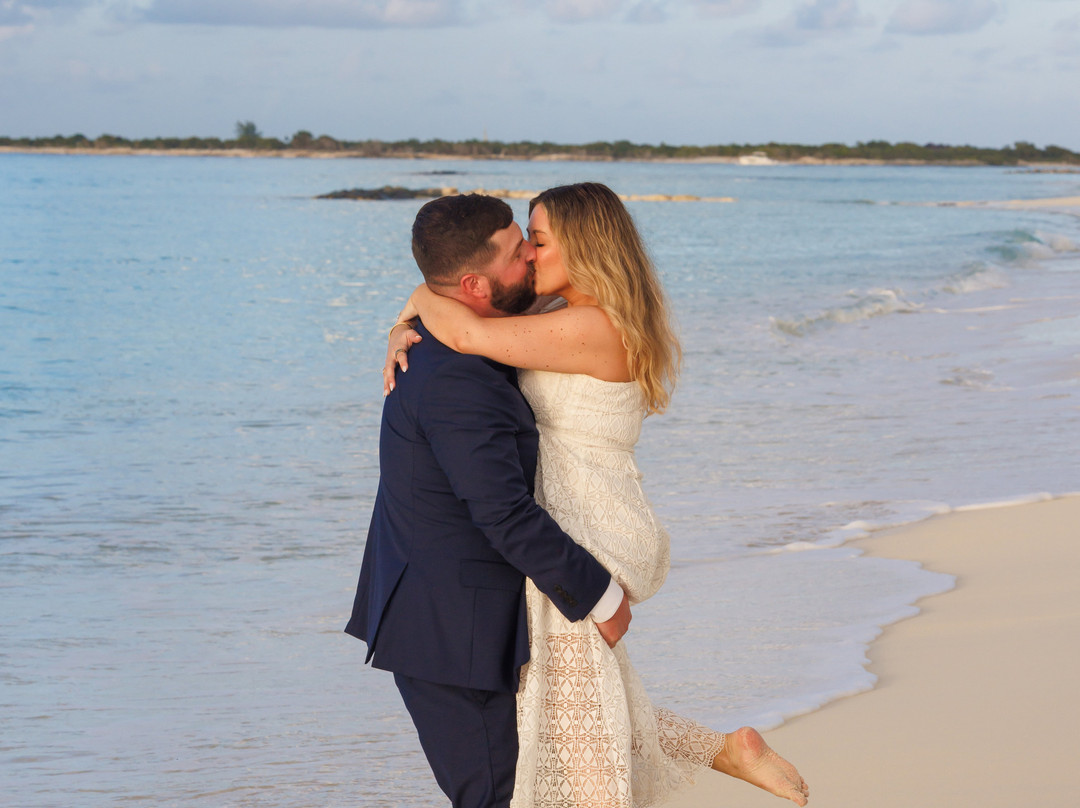 Brilliant Studios Ltd-普罗维登西亚莱斯必去景点