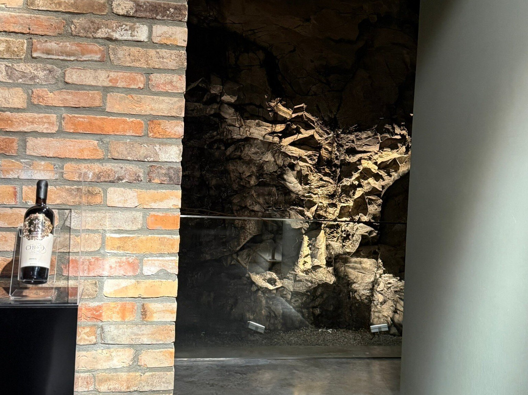 Cave do Sol-本图贡萨尔维斯必去景点