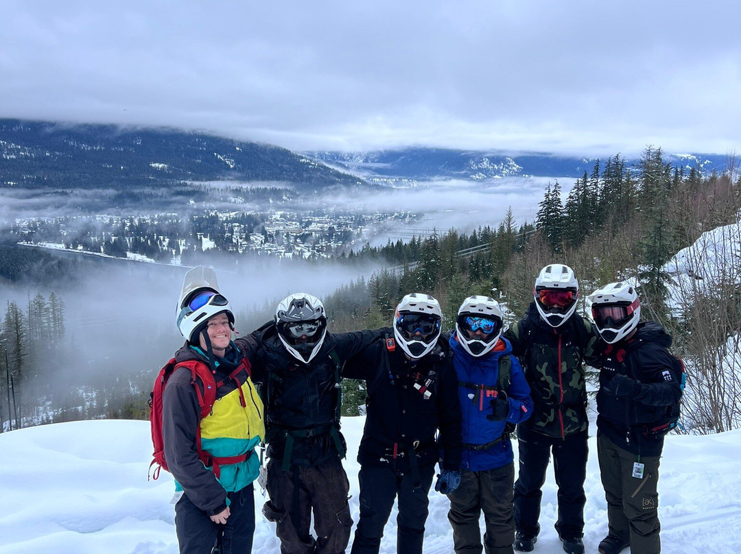 Great Canadian Tours-雷夫尔斯托克必去景点