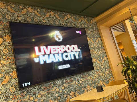 Royale Barrel Bistro Bar Qawra主图