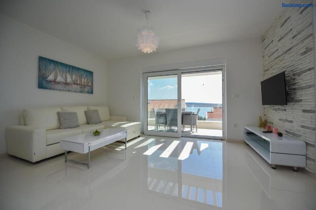 Bluebay Apartments