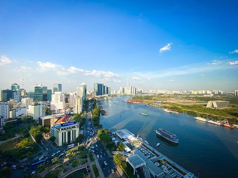 西贡河岸万丽酒店主图