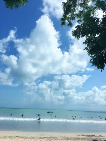 巴厘岛金巴兰湾四季度假村酒店主图