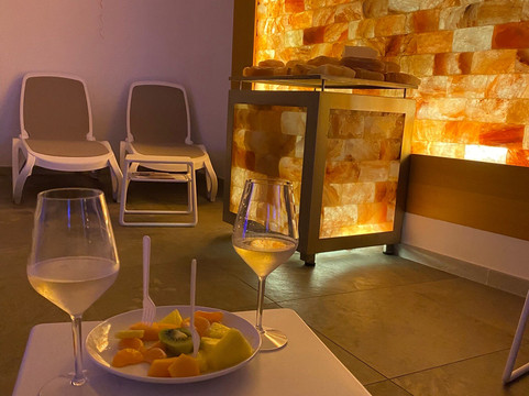 萨利纳酒店主图