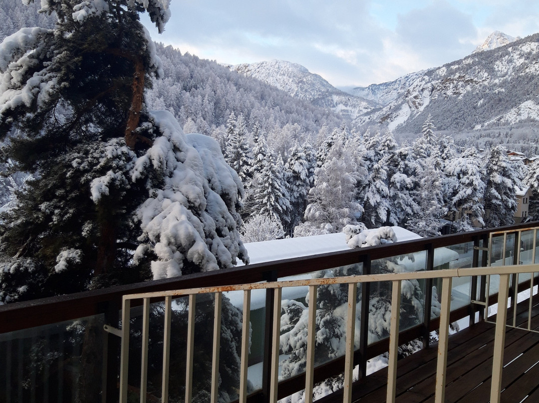 奥林匹克乡村酒店主图