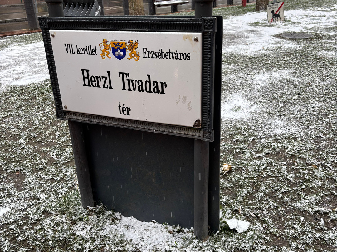 Budapest Insolite-布达佩斯必去景点