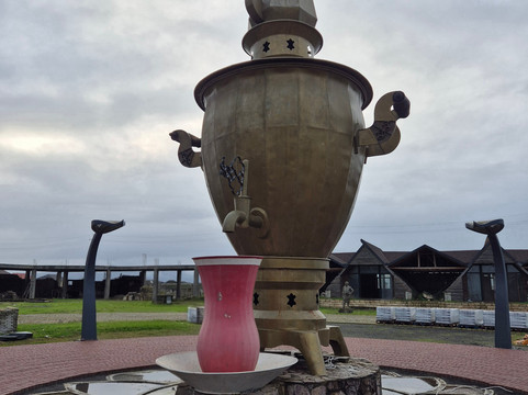 The Samovar Monument-连科兰必去景点