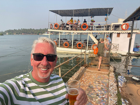 Betty's Place Boat Trips-卡维洛辛必去景点