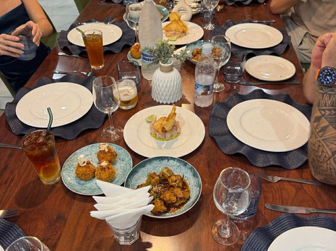 SeaSalt Bar + Dining