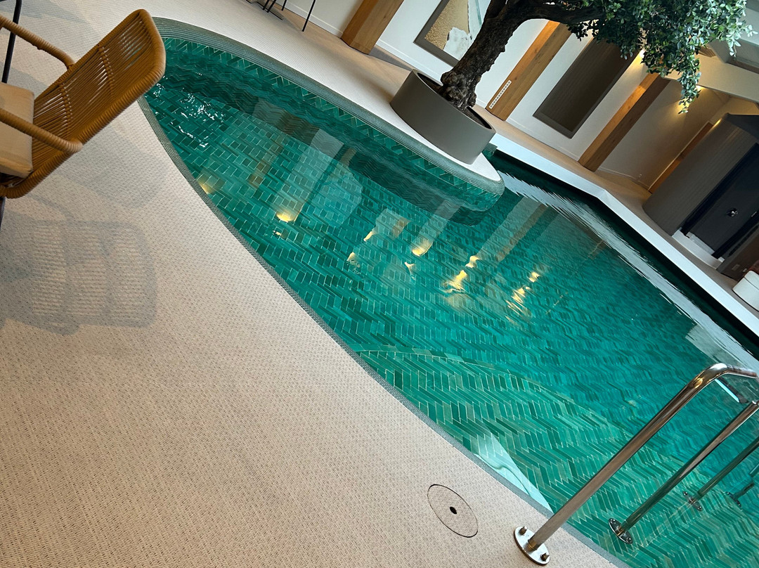 Spa by Omnisens-莱萨布勒多洛讷必去景点