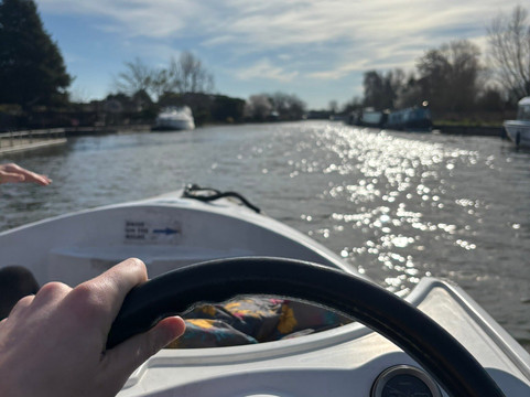Lee Valley Boat Centre-布罗克斯本必去景点