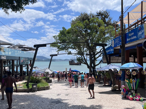 Praia das Laranjeiras-康泊琉海水浴场必去景点