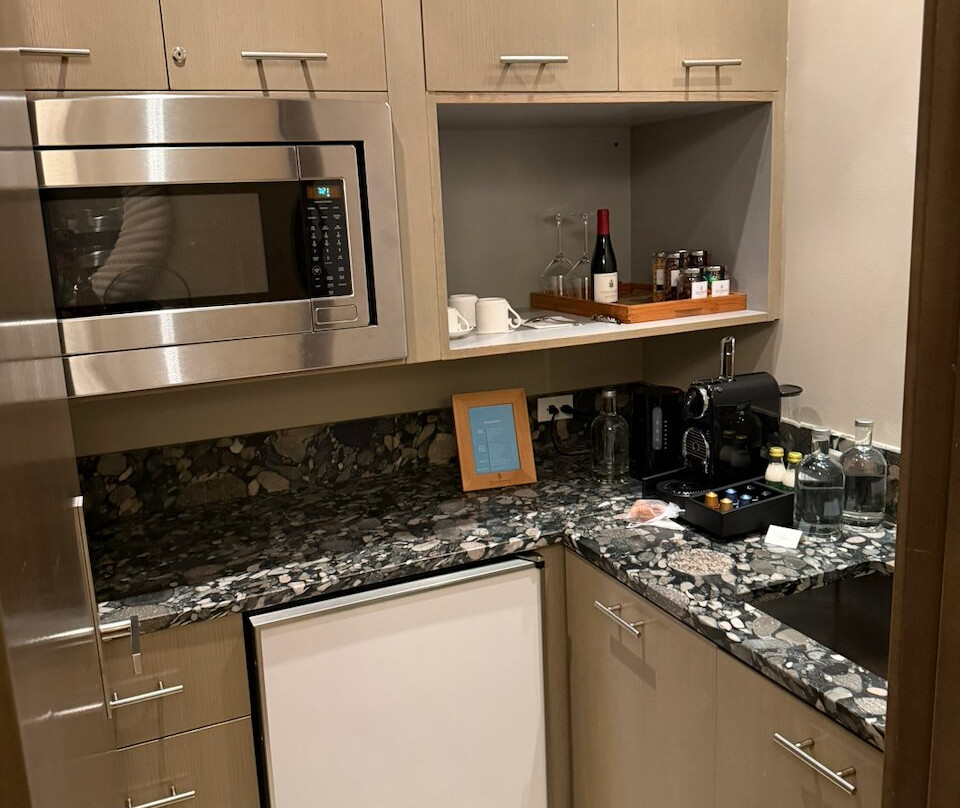 安圭拉四季度假村酒店式公寓主图