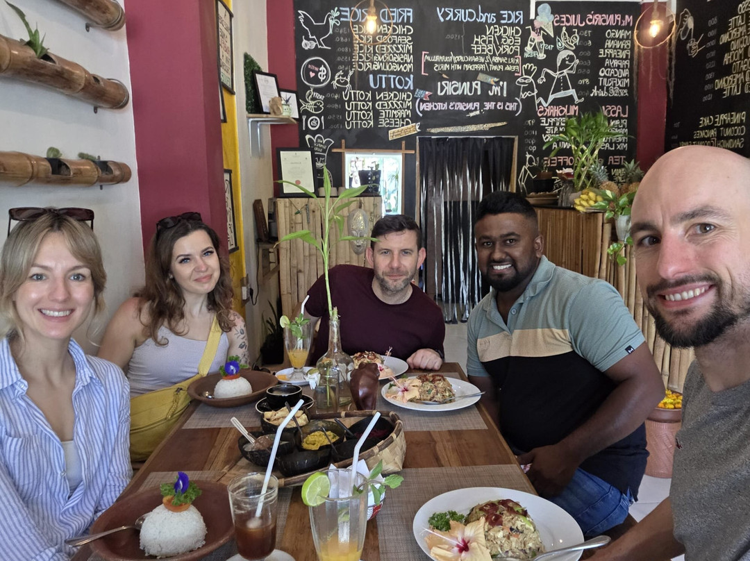 Sanju Ceylon Tours & Taxi