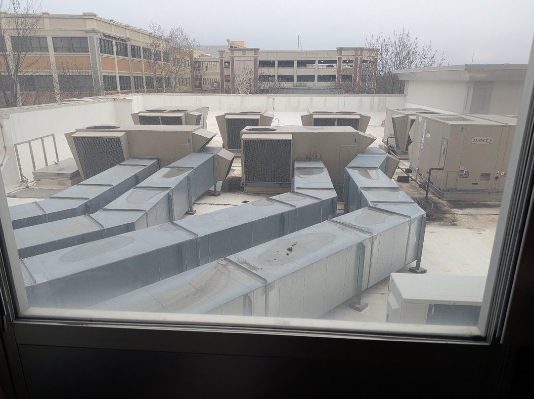 利伍德-奥弗兰德公园雅乐轩酒店主图