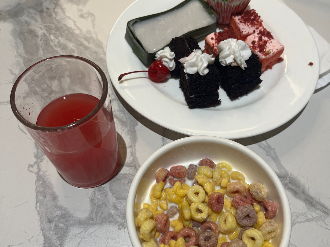 金色郁金香酒店-坤甸主图