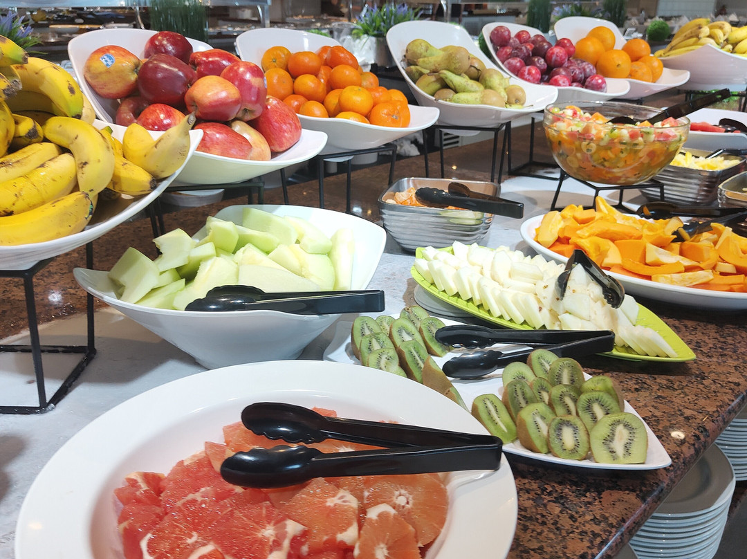 阿罗纳春天大酒店-限成人主图