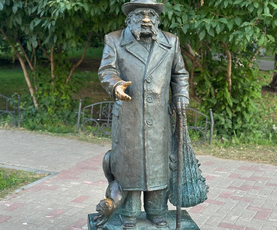 Monument to Writer Pisakhov-阿尔汉格尔斯克必去景点